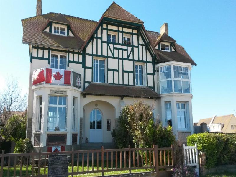 Embruns - F2 400m De La - Juno * Bernieres-sur-Mer