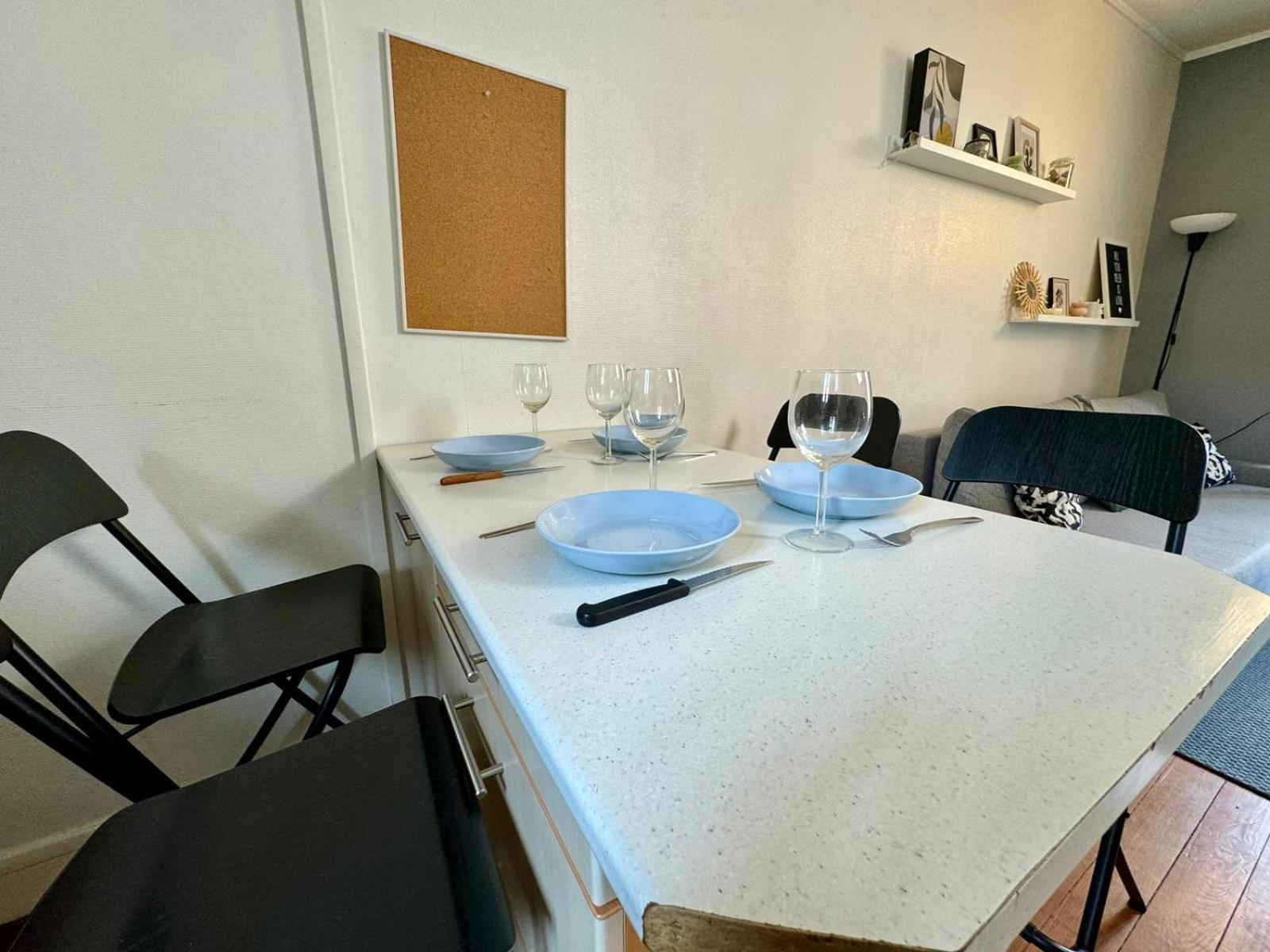 Apartment Embruns - F2 400m De La - Juno *